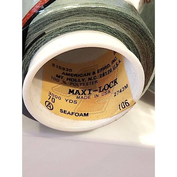 3- NEW Maxi-Lock Serger Thread 3000 Yard 100% Polyester Thread SEAFOAM - Picture 2 of 2
